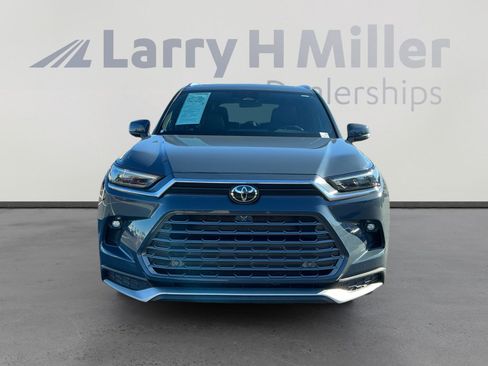 Used 2024 Toyota Grand Highlander AWD Hybrid image 8