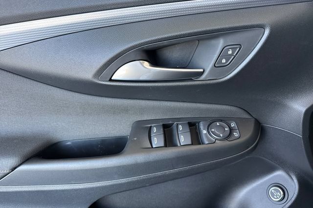 New 2026 Buick Envista Avenir FWD image 11