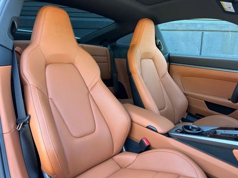 Certified 2025 Porsche 911 Carrera RWD image 26