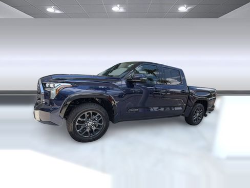 Used 2022 Toyota Tundra Platinum w/ Advanced Package AWD/4WD image 19