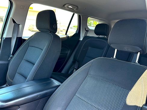 Used 2022 GMC Terrain SLE w/ Driver Convenience Package FWD image 14