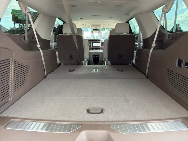 Used 2023 GMC Yukon XL Denali RWD image 21