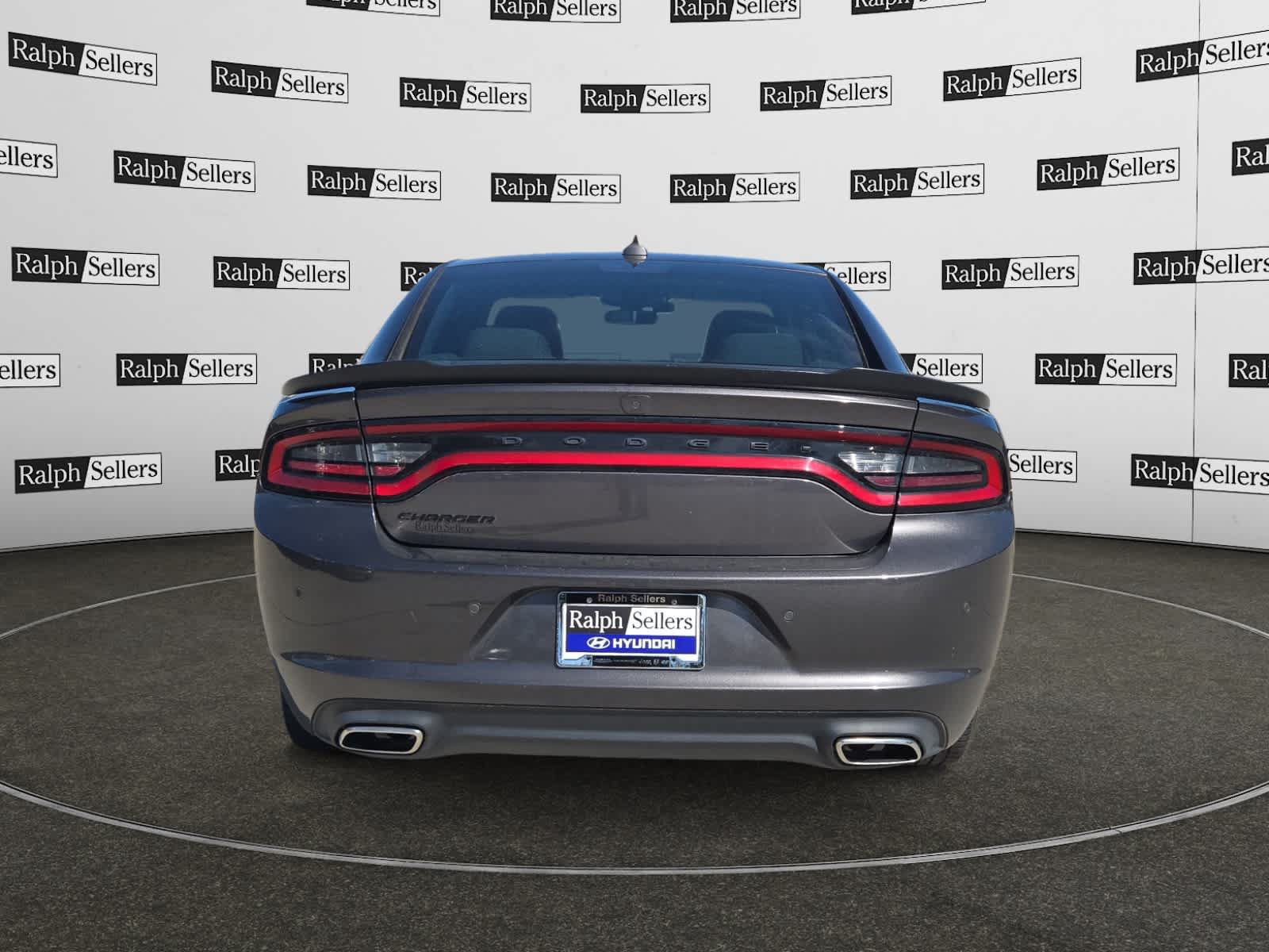 Used 2023 Dodge Charger SXT w/ Blacktop Package RWD image 5