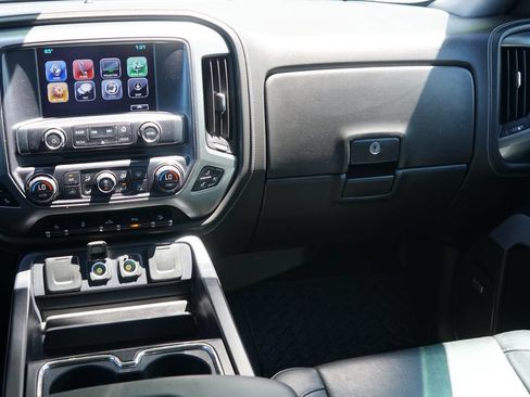 Used 2017 Chevrolet Silverado 1500 LTZ Z71 w/ LTZ Plus Package AWD/4WD image 22