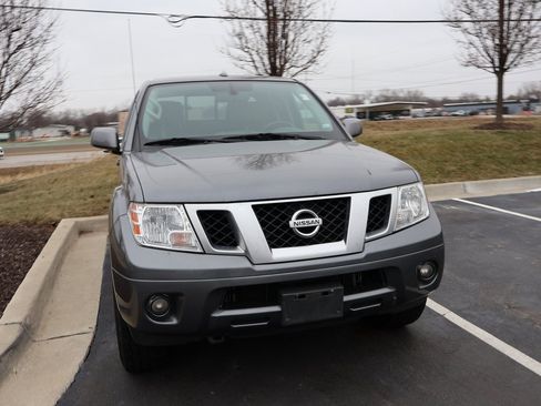 Used 2018 Nissan Frontier PRO-4X image 4