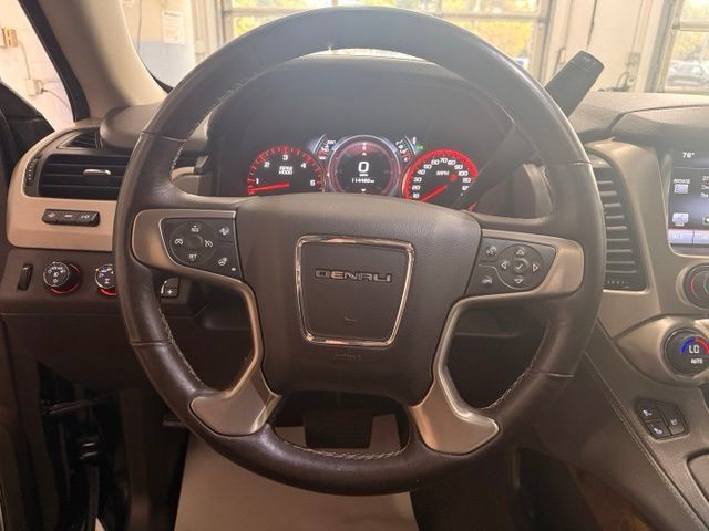 Used 2015 GMC Yukon Denali w/ Premium Package AWD/4WD image 12