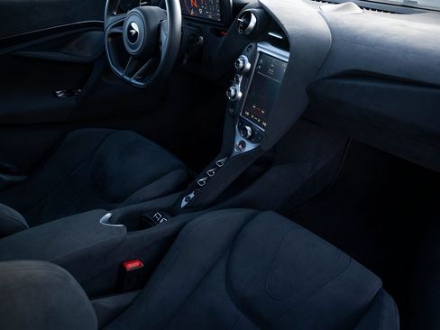 Used 2020 McLaren 720S Spider RWD image 47