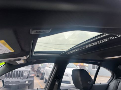 Used 2017 BMW 330i xDrive Sedan image 37