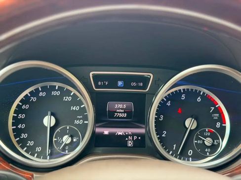 Used 2013 Mercedes-Benz GL 550 4MATIC image 16