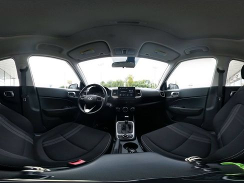 Used 2026 Hyundai Venue SEL FWD image 36
