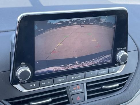 Used 2019 Nissan Altima 2.5 S FWD image 17