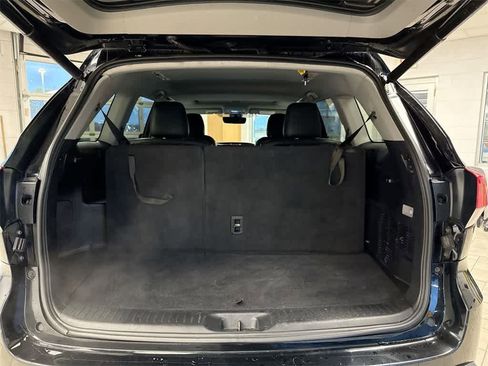 Used 2019 Toyota Highlander XLE image 37