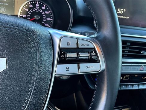 Used 2022 Kia Telluride LX image 14