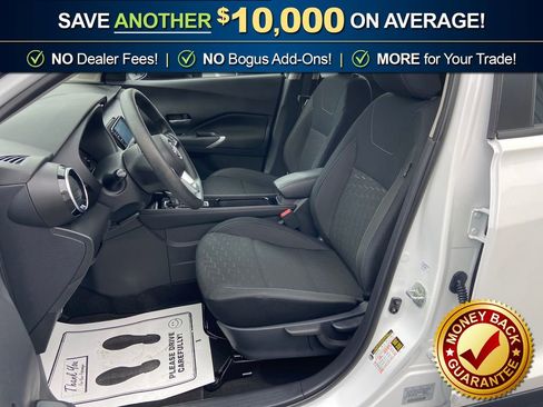 Used 2024 Nissan Kicks SV image 13