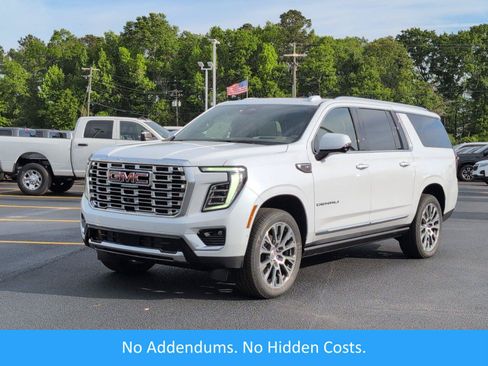 New 2026 GMC Yukon XL Denali w/ Denali Reserve Package AWD/4WD image 1
