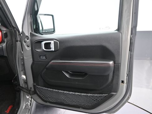 Used 2022 Jeep Gladiator Rubicon w/ LED Lighting Group AWD/4WD image 38
