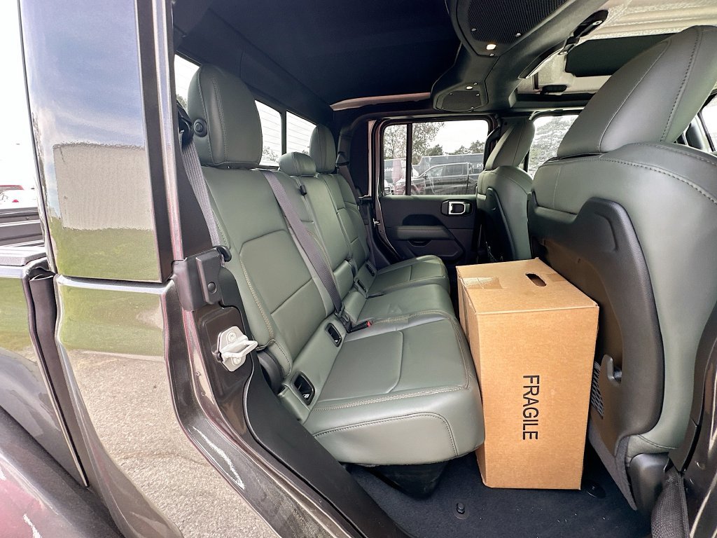 New 2026 Jeep Gladiator Mojave AWD/4WD image 34