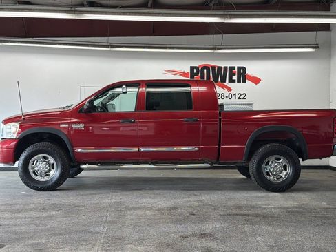 Used 2007 Dodge Ram 2500 Truck Laramie AWD/4WD image 6