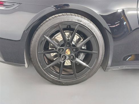 Certified 2026 Porsche 911 Carrera RWD image 13