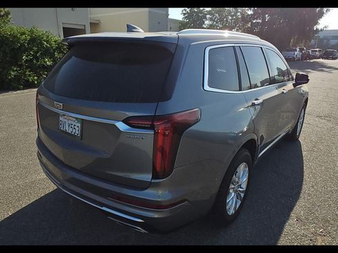 Used 2021 Cadillac XT6 Luxury FWD image 3