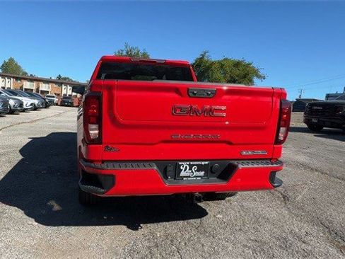 New 2026 GMC Sierra 1500 Elevation image 7