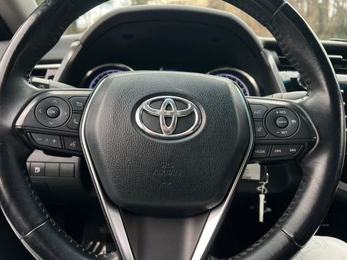 Used 2018 Toyota Camry L image 20