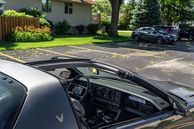 Used 1989 Pontiac Firebird Trans Am RWD image 95