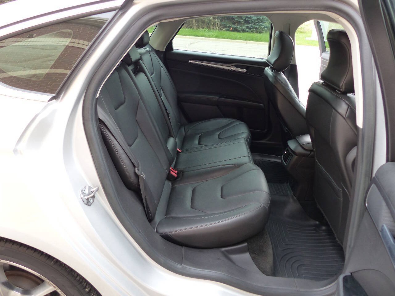 Used 2016 Ford Fusion Titanium FWD image 45