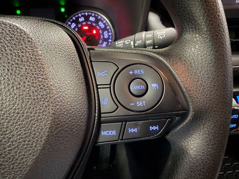 Used 2019 Toyota RAV4 XLE w/ All Weather Liner Package image 38