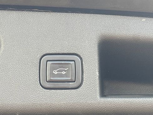 Used 2022 Chevrolet Equinox LT image 31