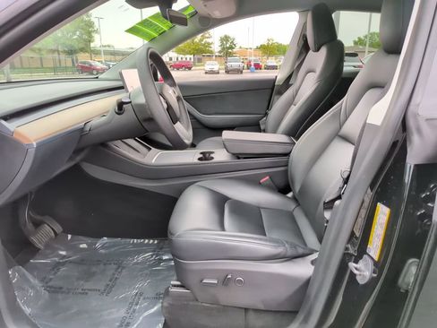 Used 2022 Tesla Model Y Long Range AWD/4WD image 20