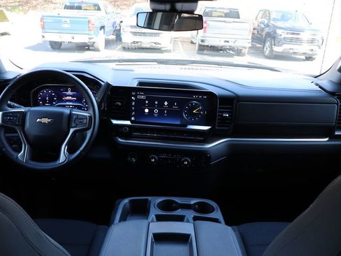 Used 2024 Chevrolet Silverado 1500 LT image 41