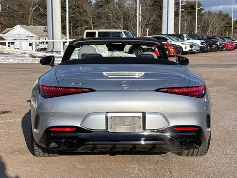 Used 2022 Mercedes-Benz SL 55 AMG 4MATIC w/ Driver Assistance Package image 5