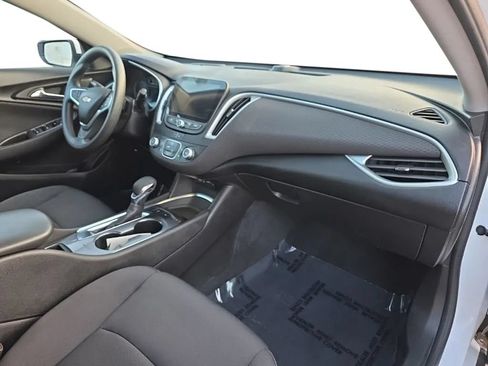 Used 2022 Chevrolet Malibu LS w/ Driver Confidence Package II FWD image 18