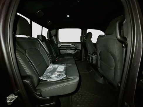 New 2026 RAM 1500 4x4 Crew Cab image 30
