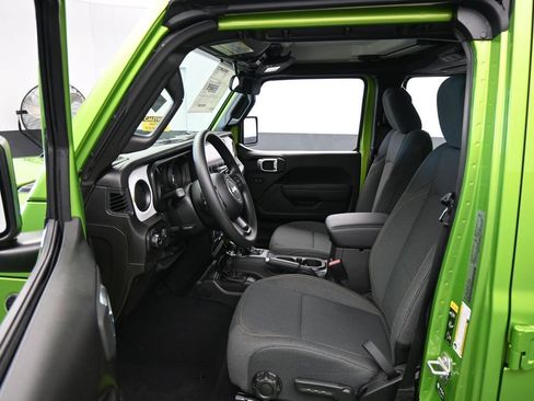 New 2026 Jeep Gladiator Sport image 11