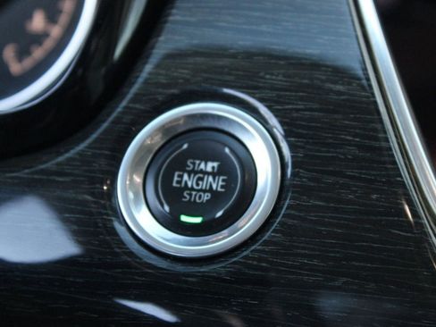 Used 2021 Cadillac XT6 Premium Luxury image 27