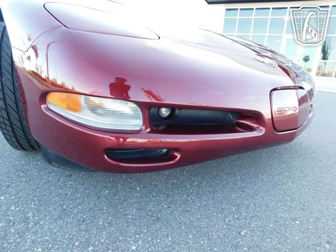 Used 2003 Chevrolet Corvette 50th Anniversary Edition w/ Preferred Equipment Group1 image 40