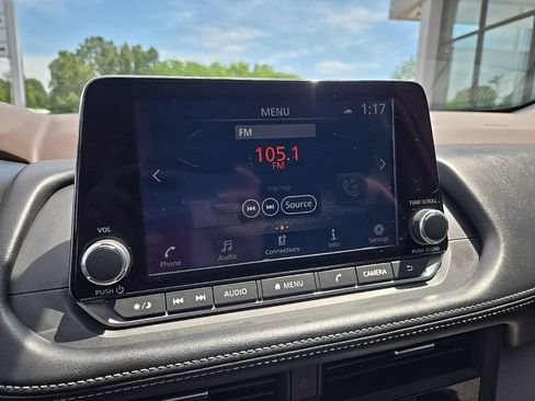 Used 2023 Nissan Rogue SV AWD/4WD image 48