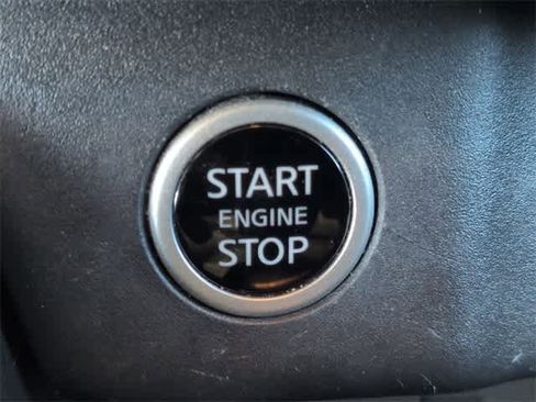 Used 2023 Nissan Rogue Platinum w/ Platinum Premium Package image 40