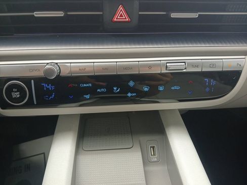 Used 2025 Hyundai Ioniq 6 SEL RWD image 22