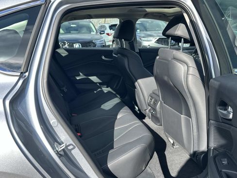 Certified 2025 Acura TLX w/Technology Package image 15