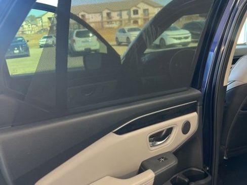 Used 2023 Honda Pilot Elite image 31