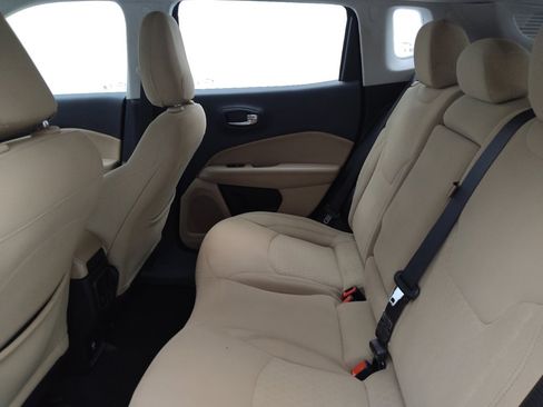 Used 2020 Jeep Compass Sport w/ Tech Group FWD image 18