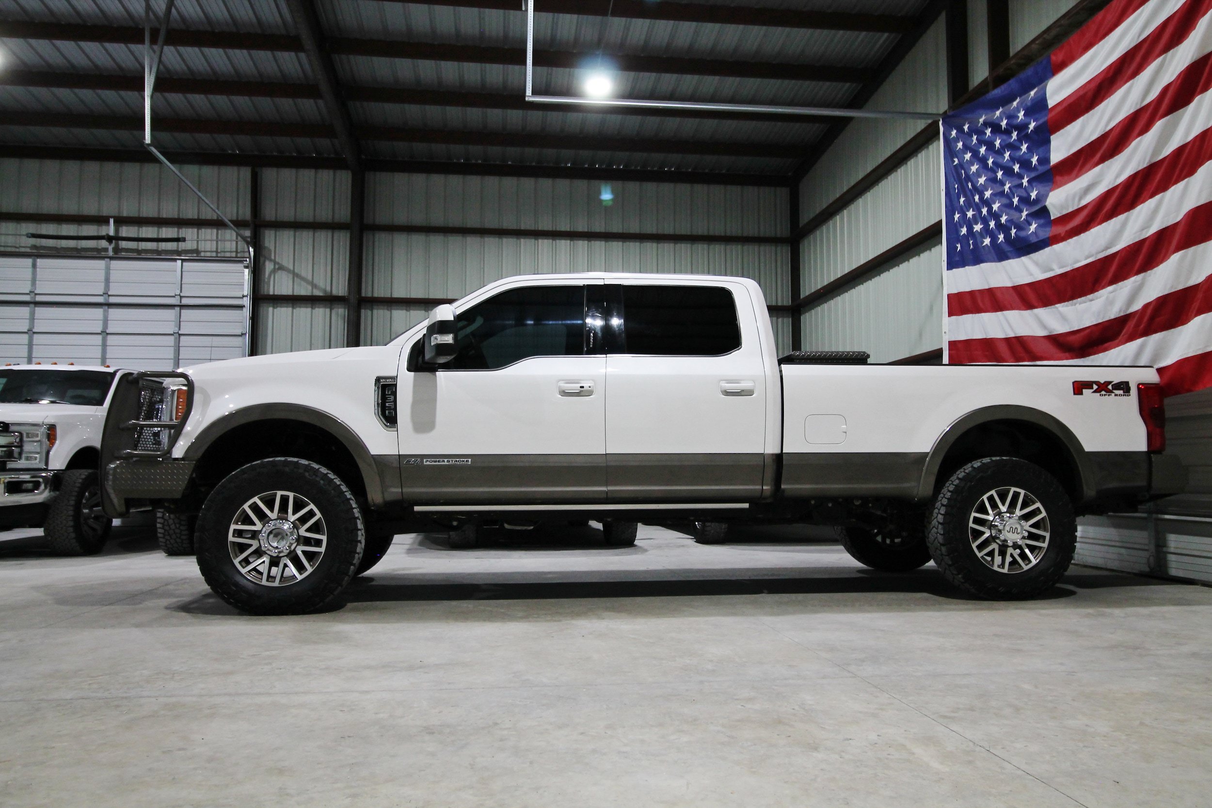 Used 2019 Ford F350 King Ranch w/ King Ranch Ultimate Package AWD/4WD image 5