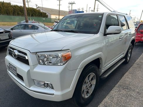 Used 2011 Toyota 4Runner SR5 image 5