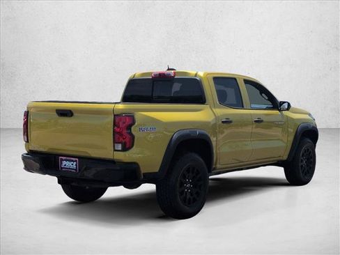 Used 2023 Chevrolet Colorado Trail Boss w/ Technology Package AWD/4WD image 8