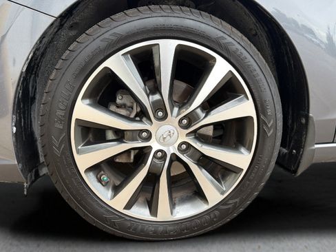 Used 2018 Hyundai Elantra GT w/ Style Package 02 FWD image 22