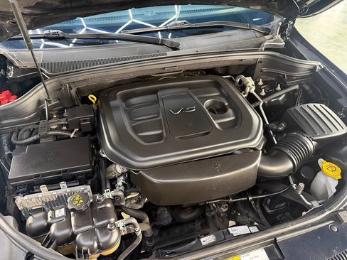 Used 2020 Jeep Grand Cherokee Limited AWD/4WD image 29