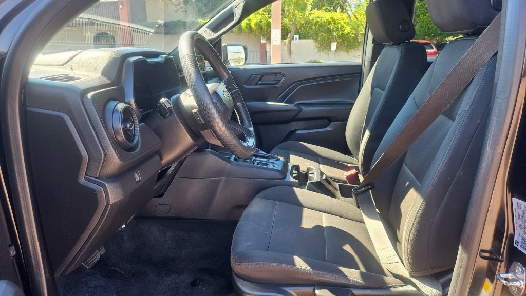 Used 2023 Chevrolet Colorado W/T RWD image 25